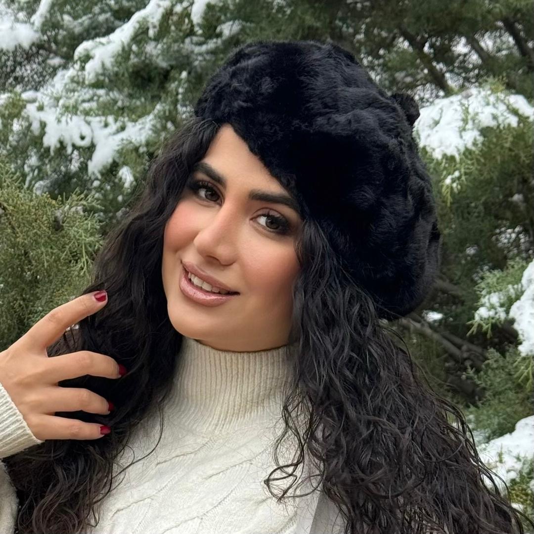 نمای دیگر از کلاه برت رنگ مشکی