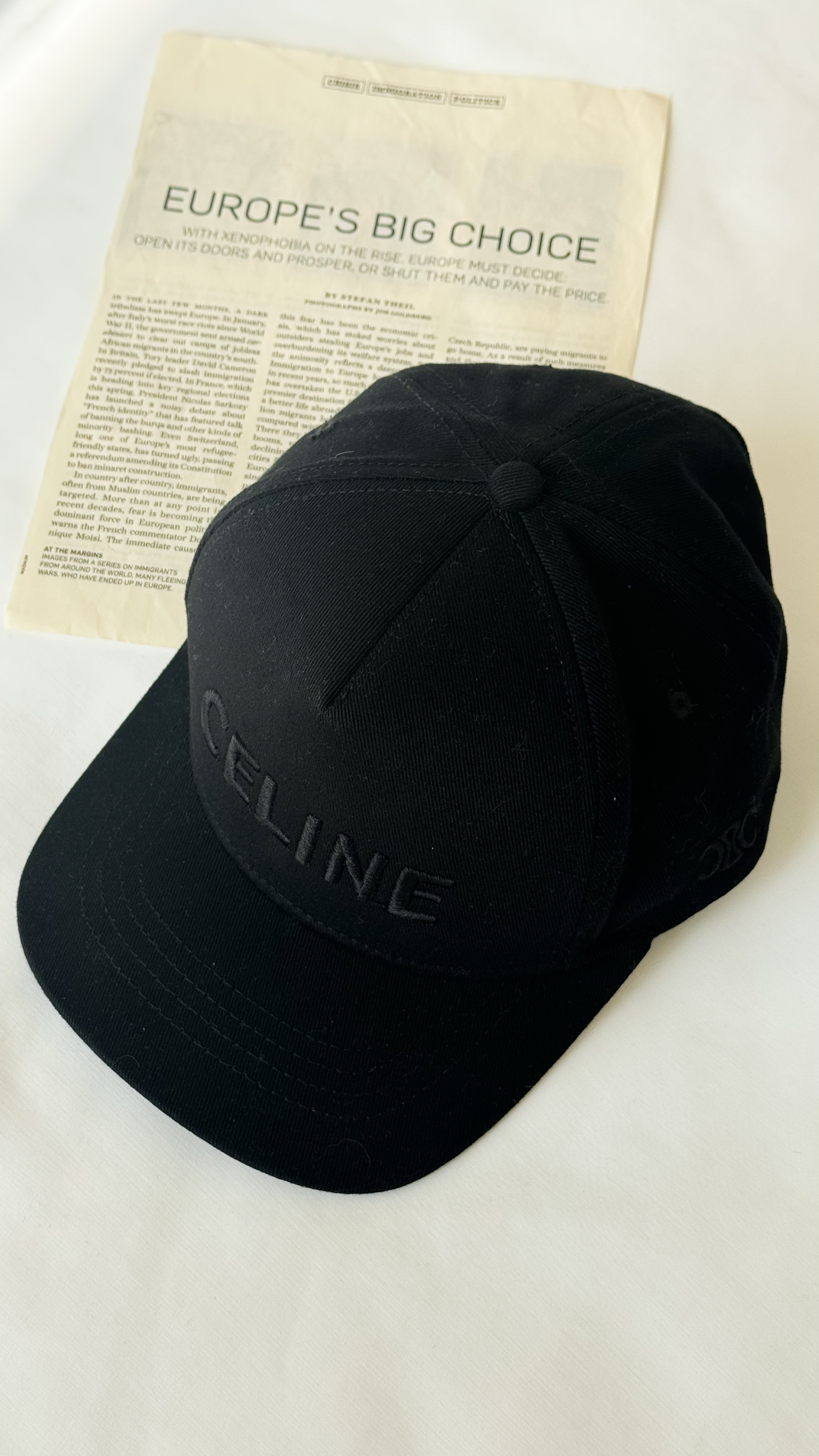 نمای دیگر از کلاه سلین رنگ مشکی