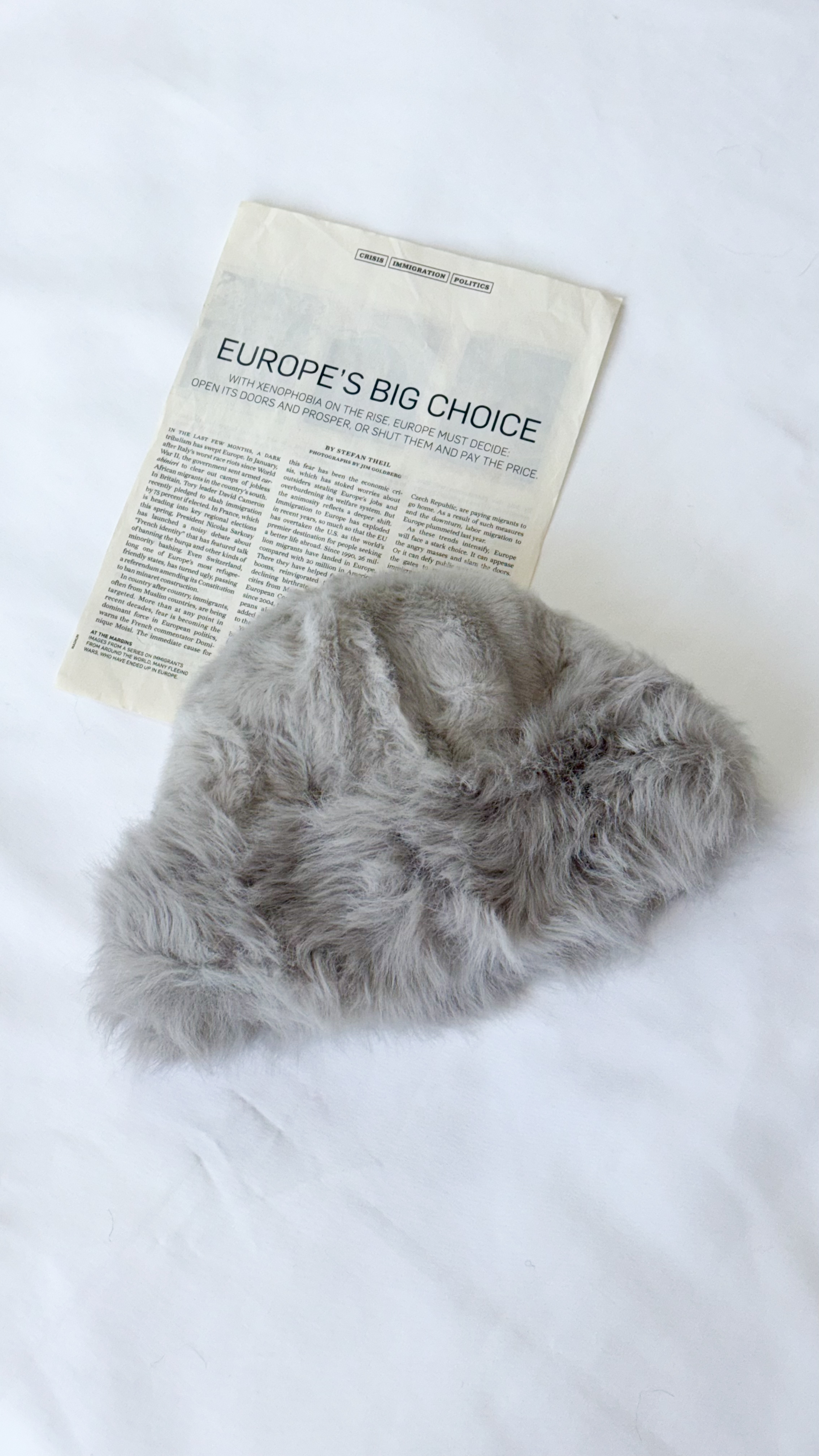 نمای دیگر از کلاه روسی رنگ طوسی