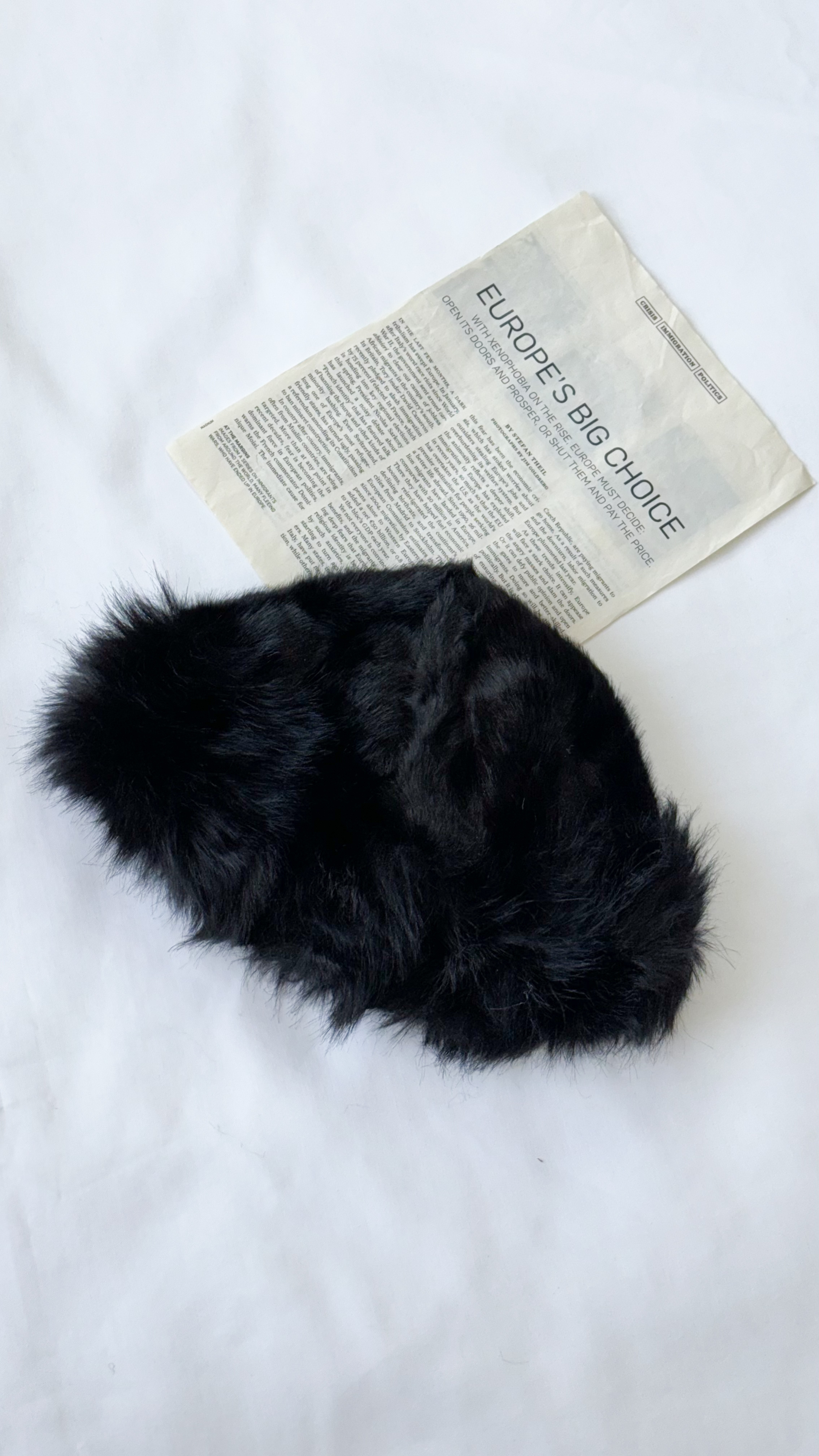 نمای دیگر از کلاه روسی رنگ مشکی