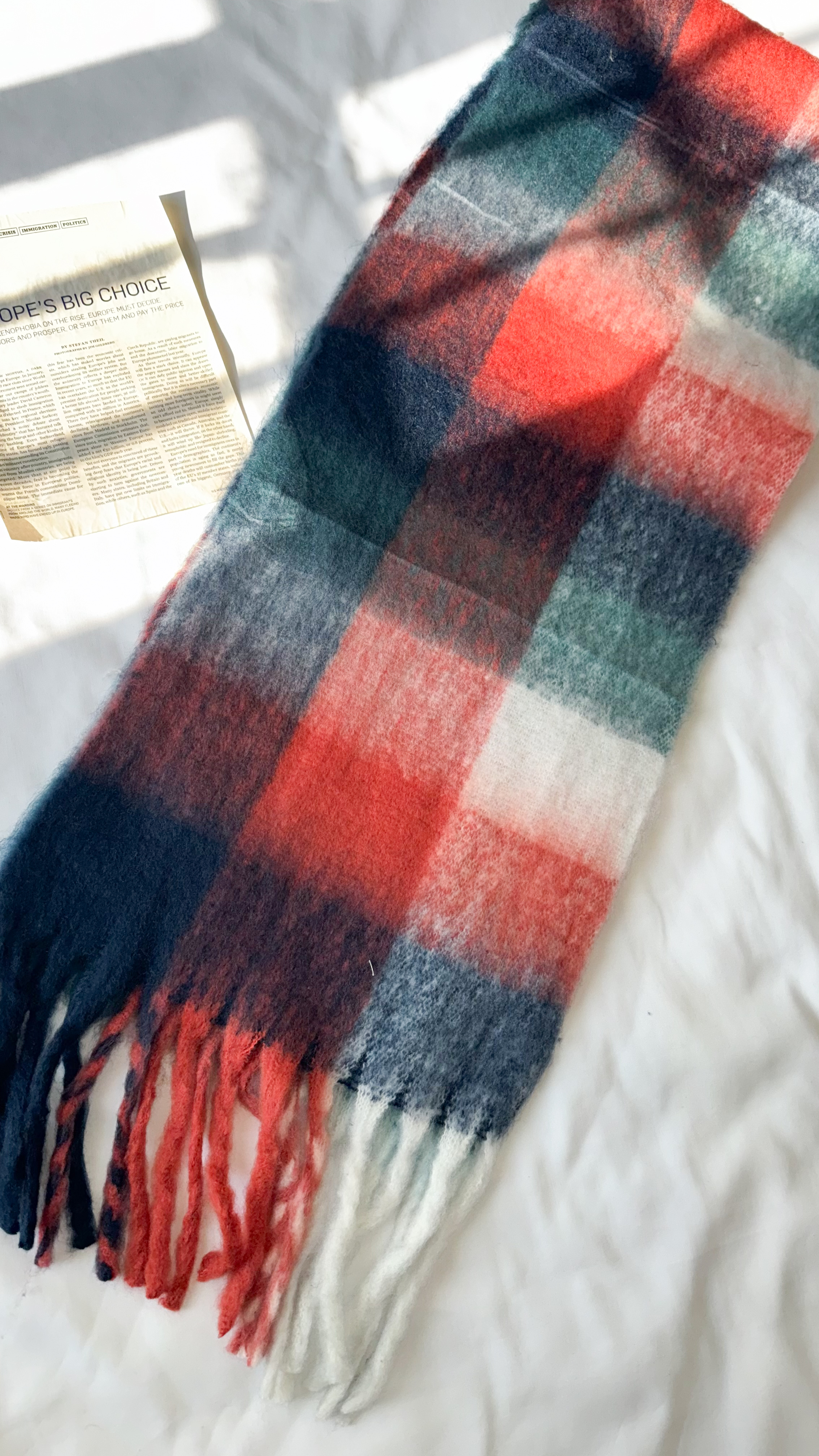 نمای دیگر از بیگ اسکارف چهارخونه پینترستی 1 رنگ تک رنگ