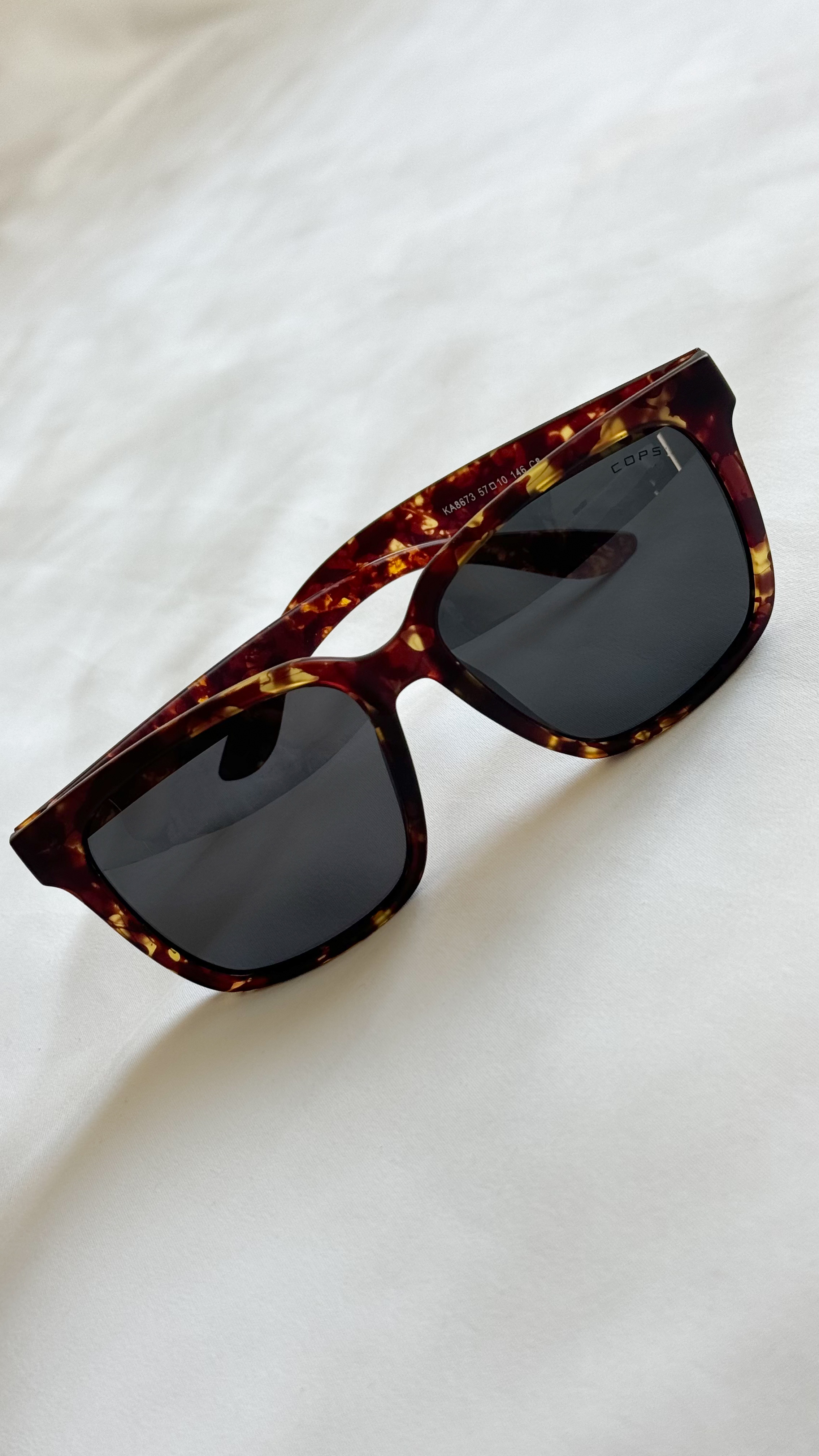 نمای دیگر از عینک پلنگی رنگ تک رنگ