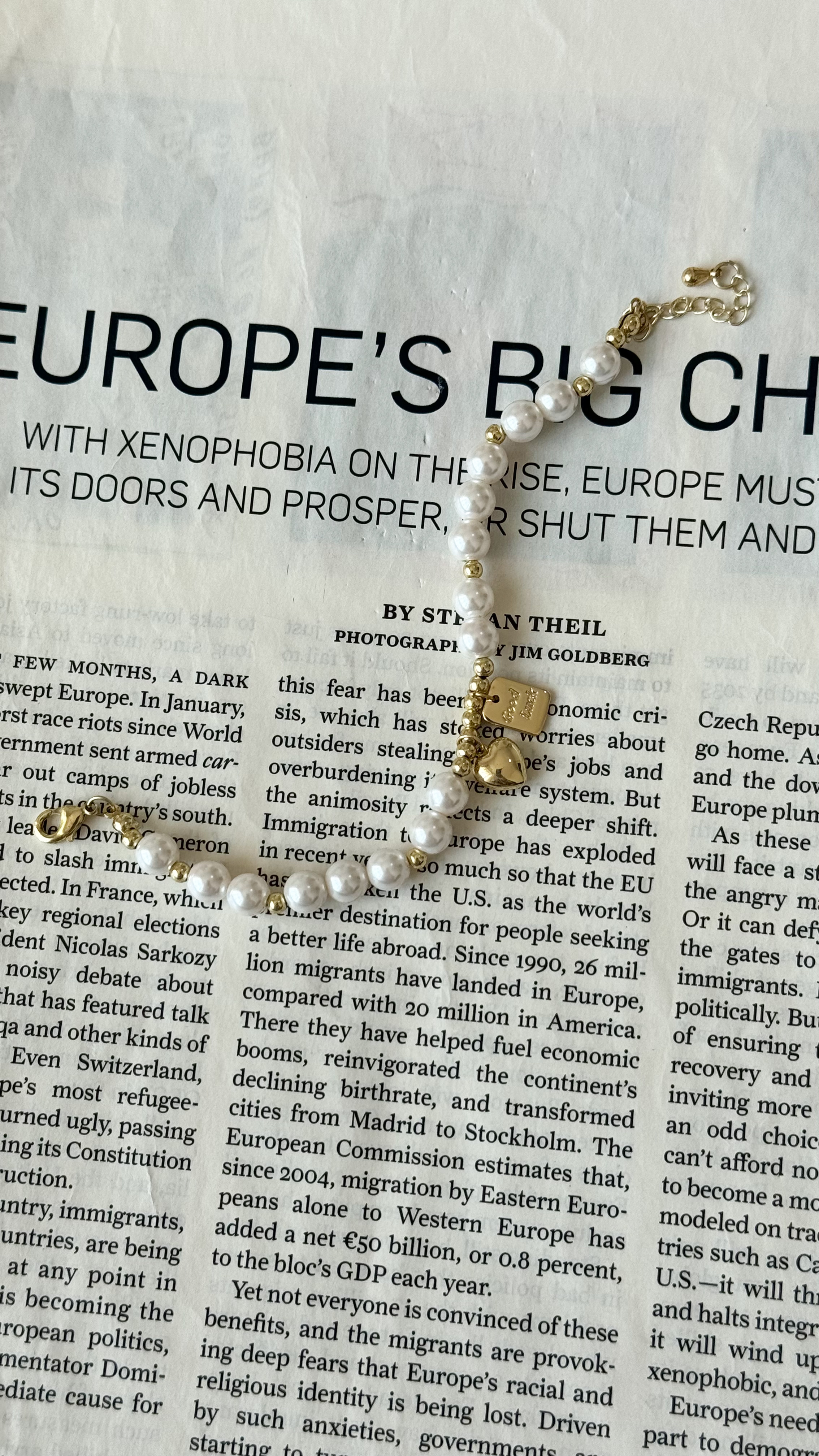 نمای دیگر از دستبند مروارید رنگ تک رنگ