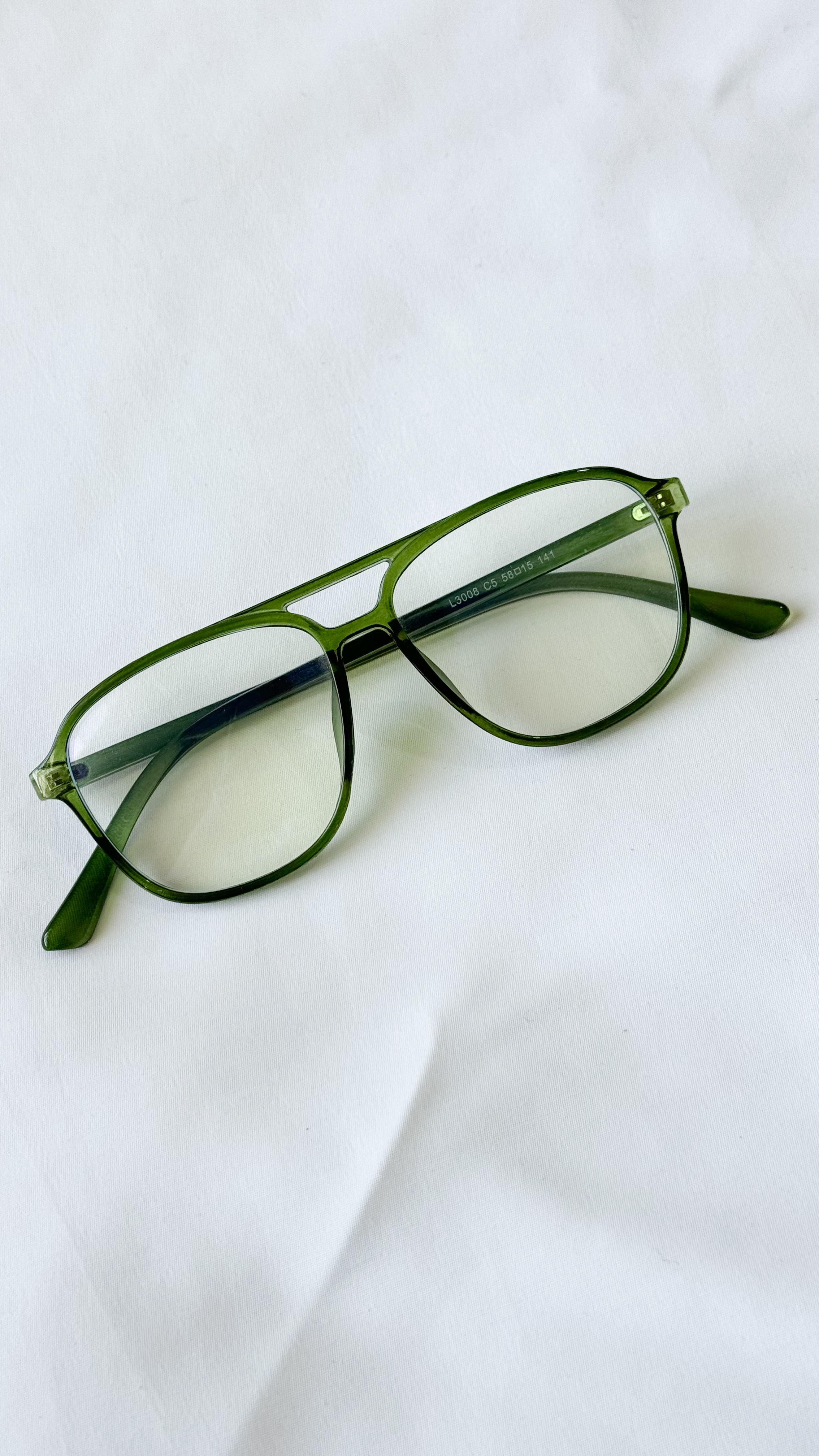 نمای دیگر از عینک بلوکات رنگ سبز