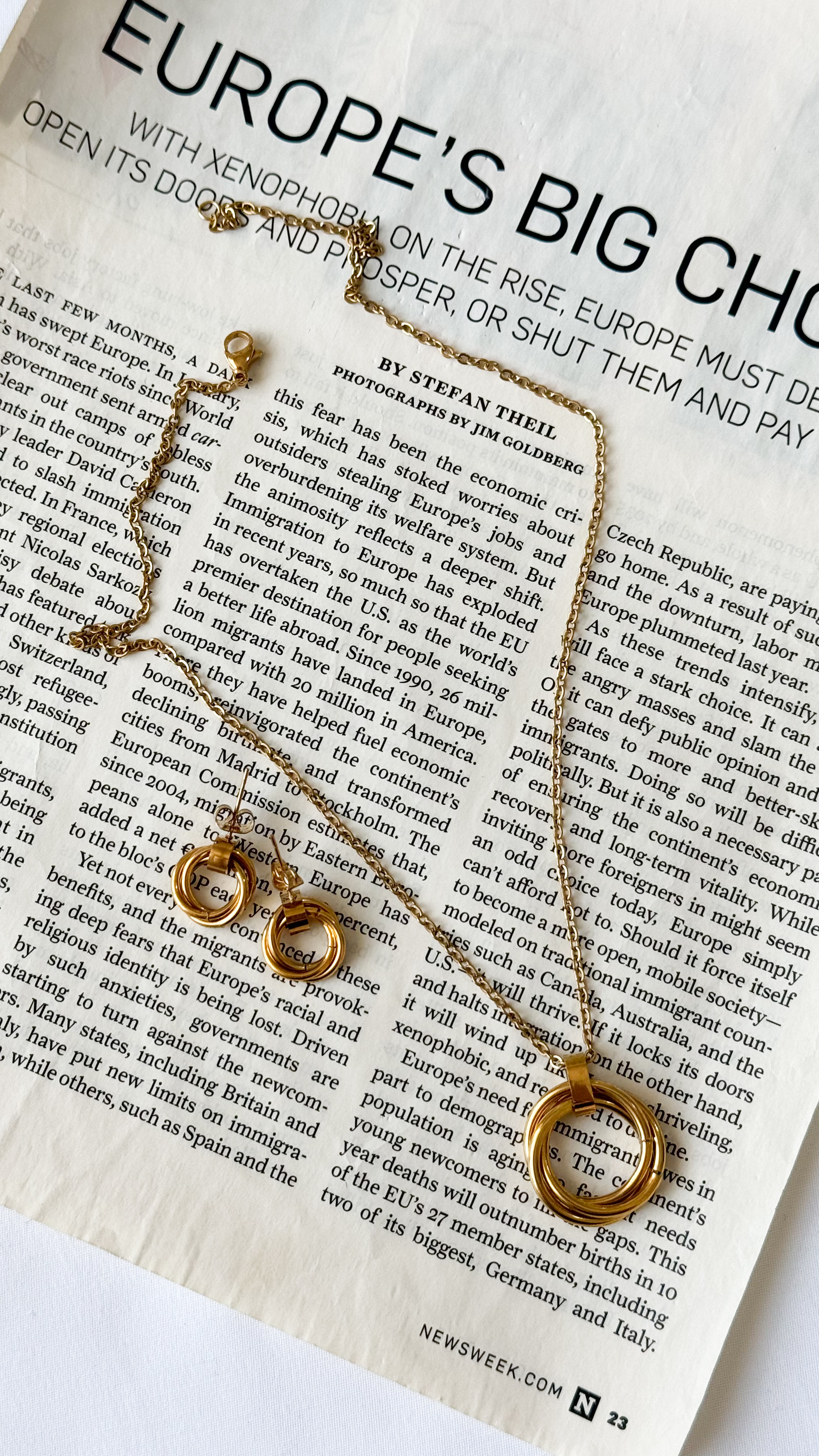 نمای دیگر از نیم ست دایره رنگ تک رنگ