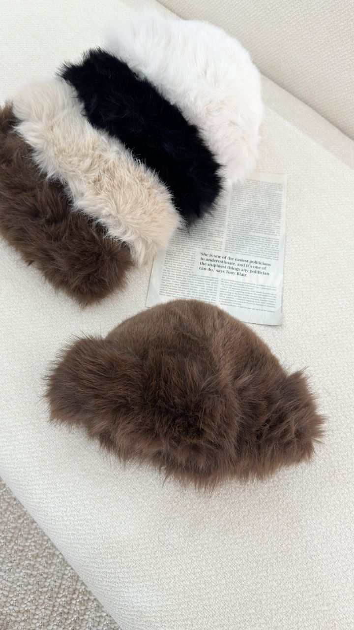 نمای دیگر از کلاه روسی رنگ قهوه ای