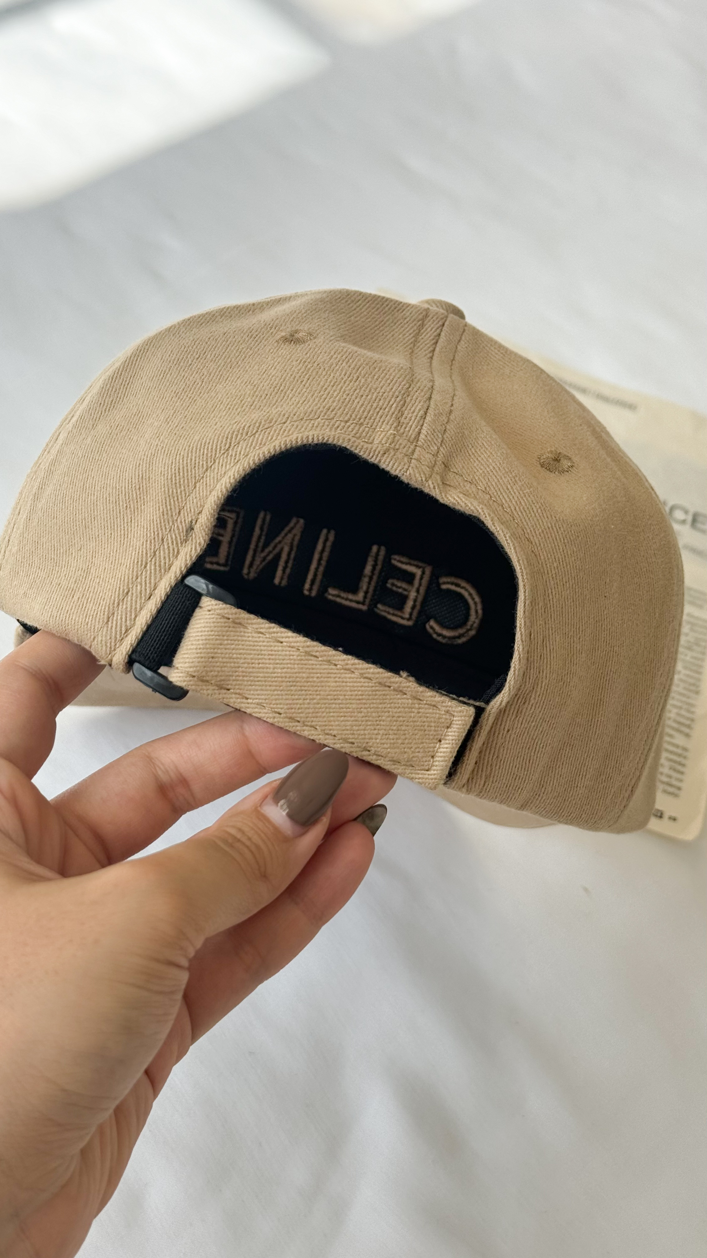 نمای دیگر از کلاه سلین