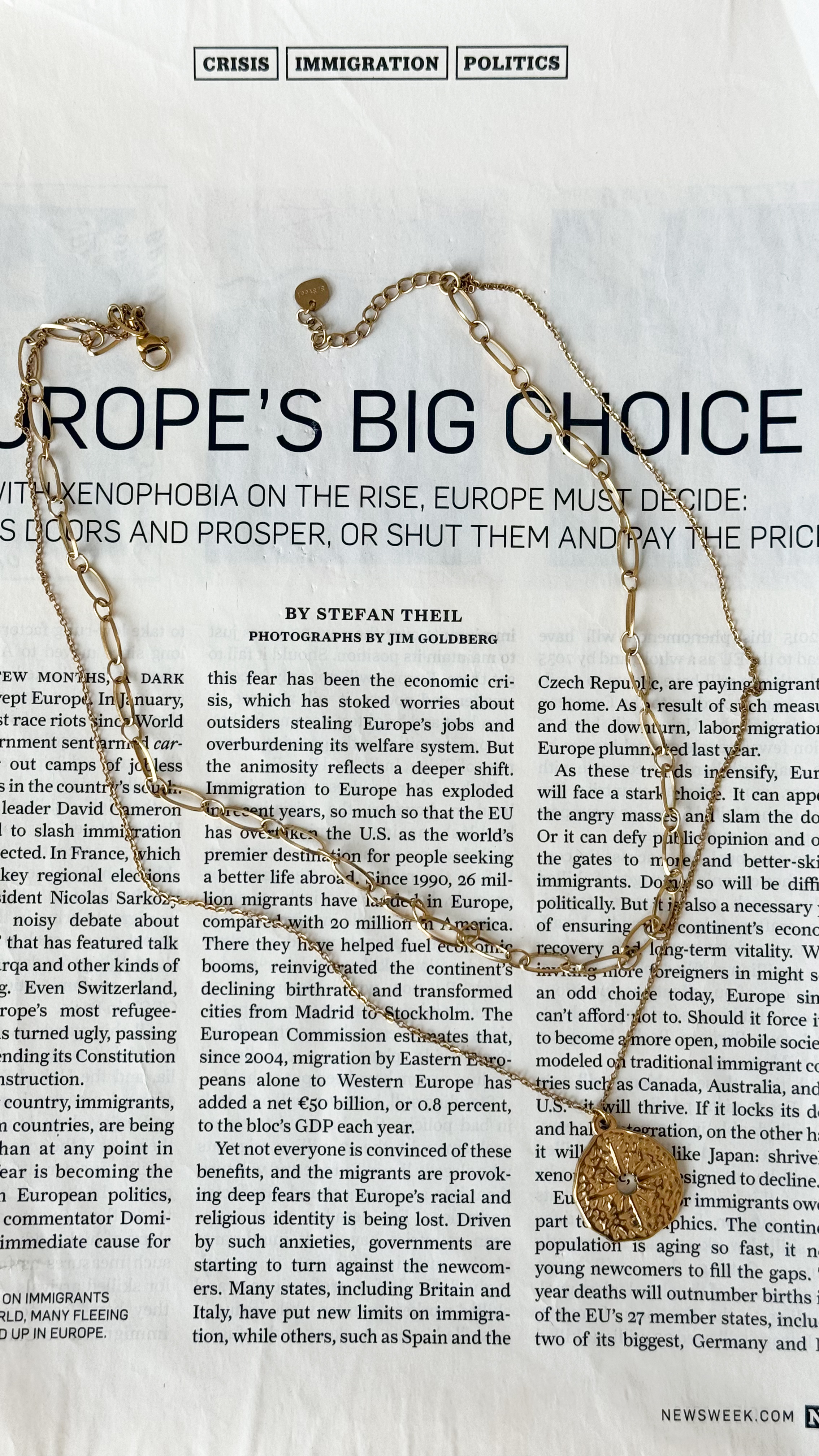 نمای دیگر از گردنبند دو ردیفه