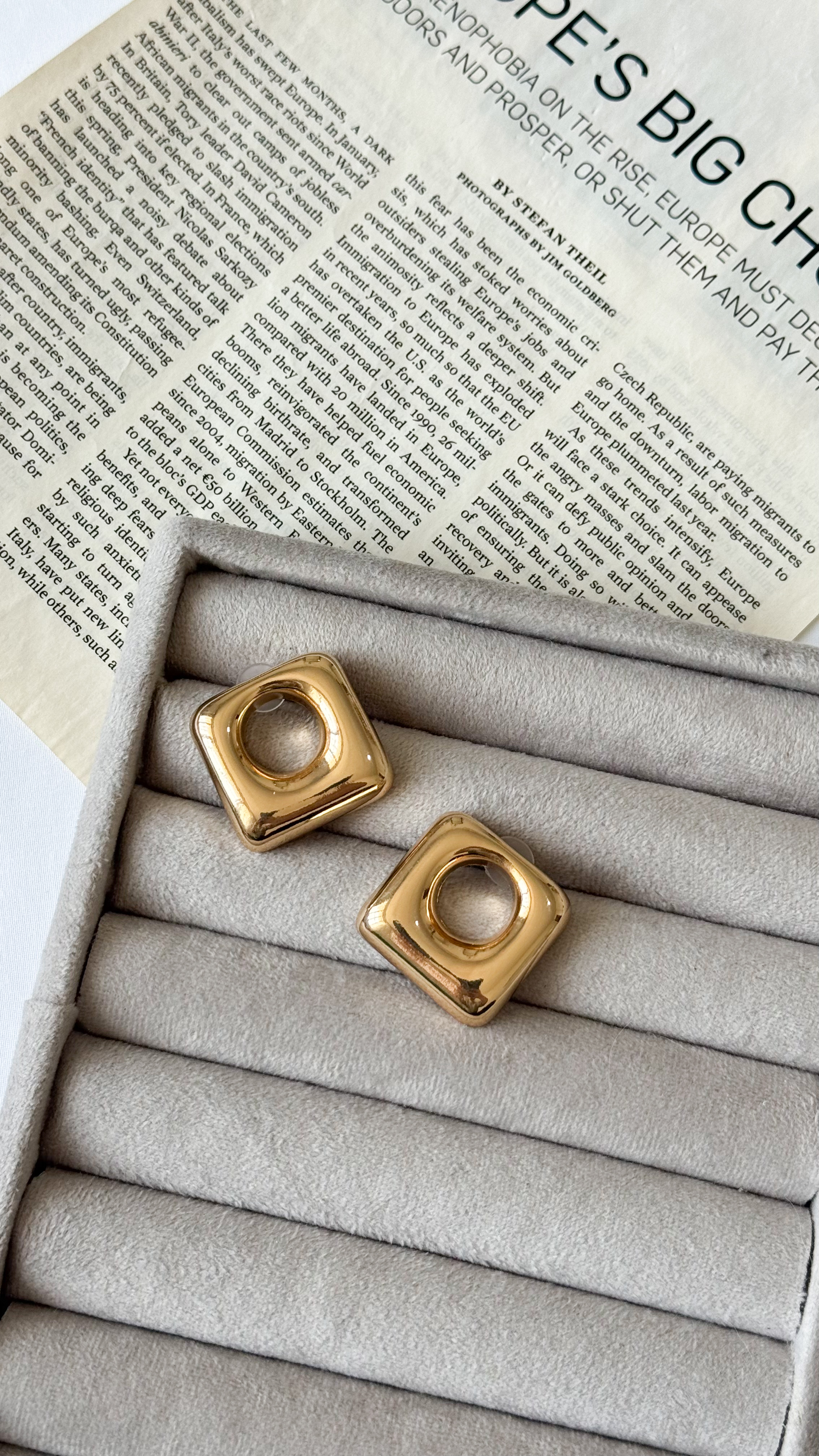 گوشواره مربع