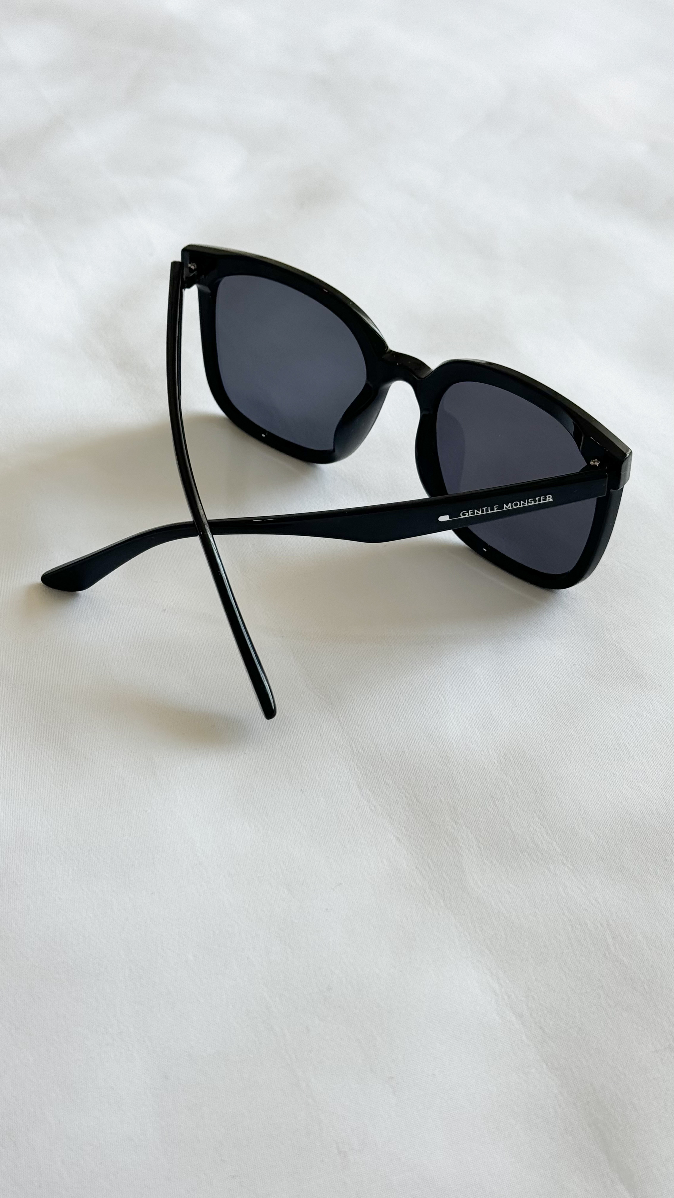 نمای دیگر از عینک جنتل مانستر