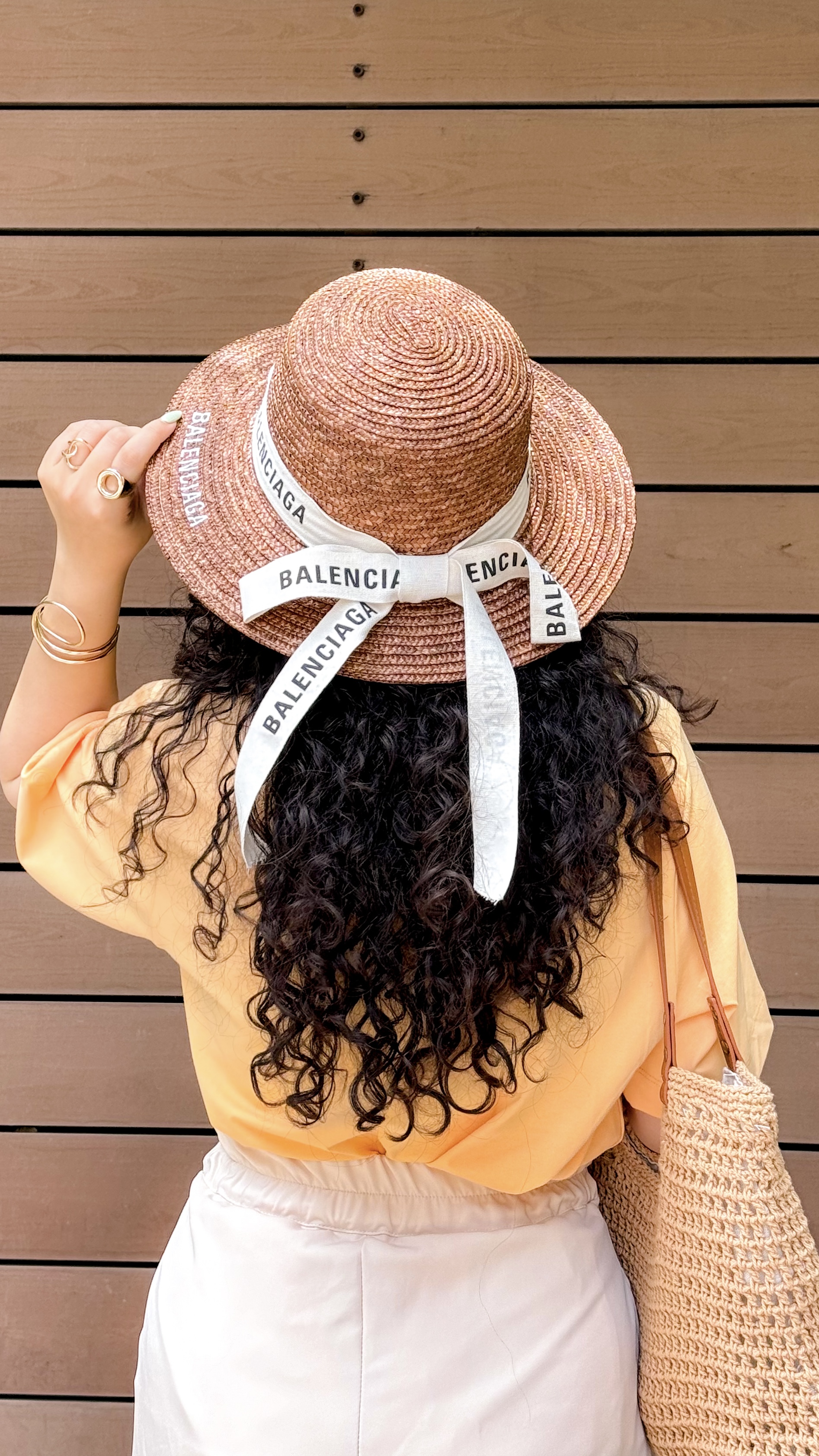 نمای دیگر از کلاه حصیری بلنسیاگا