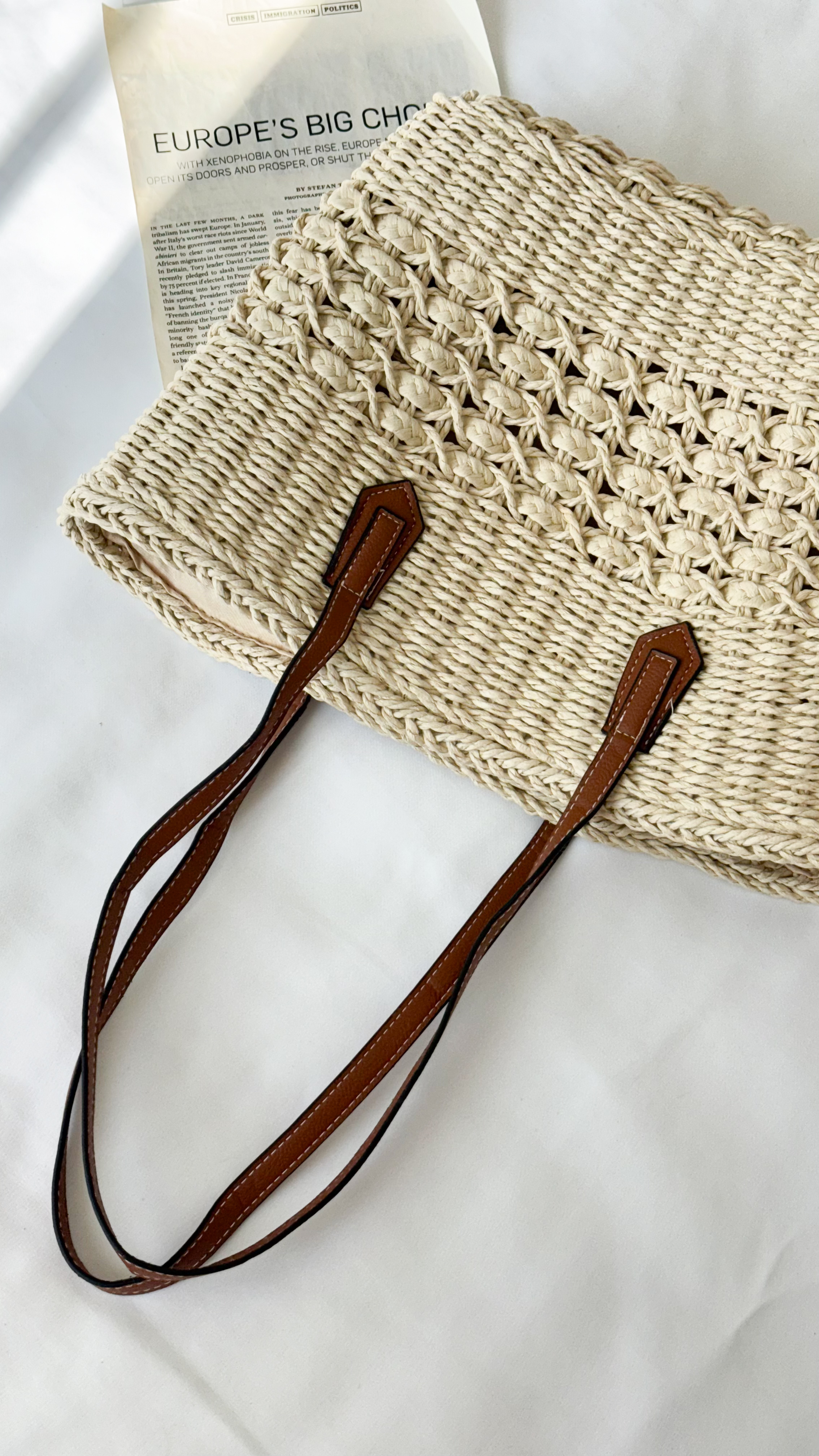 نمای دیگر از کیف حصیری چرمی