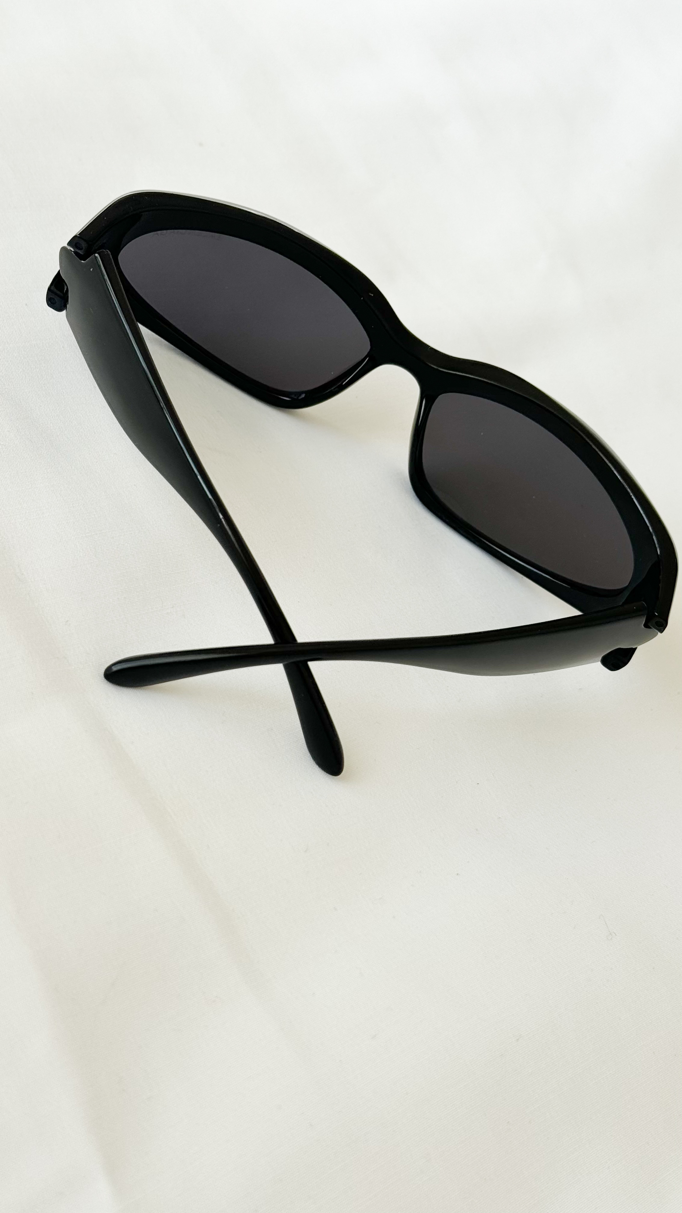 نمای دیگر از عینک فشن زنانه