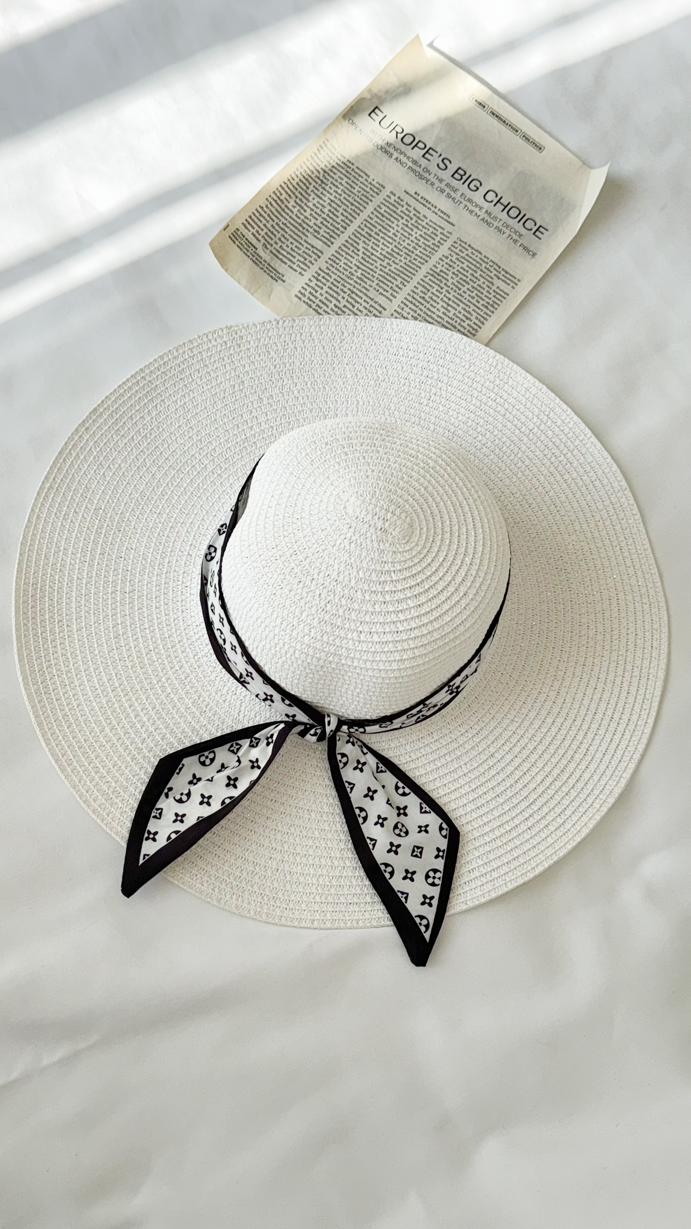 کلاه حصیری لوئی ویتونز