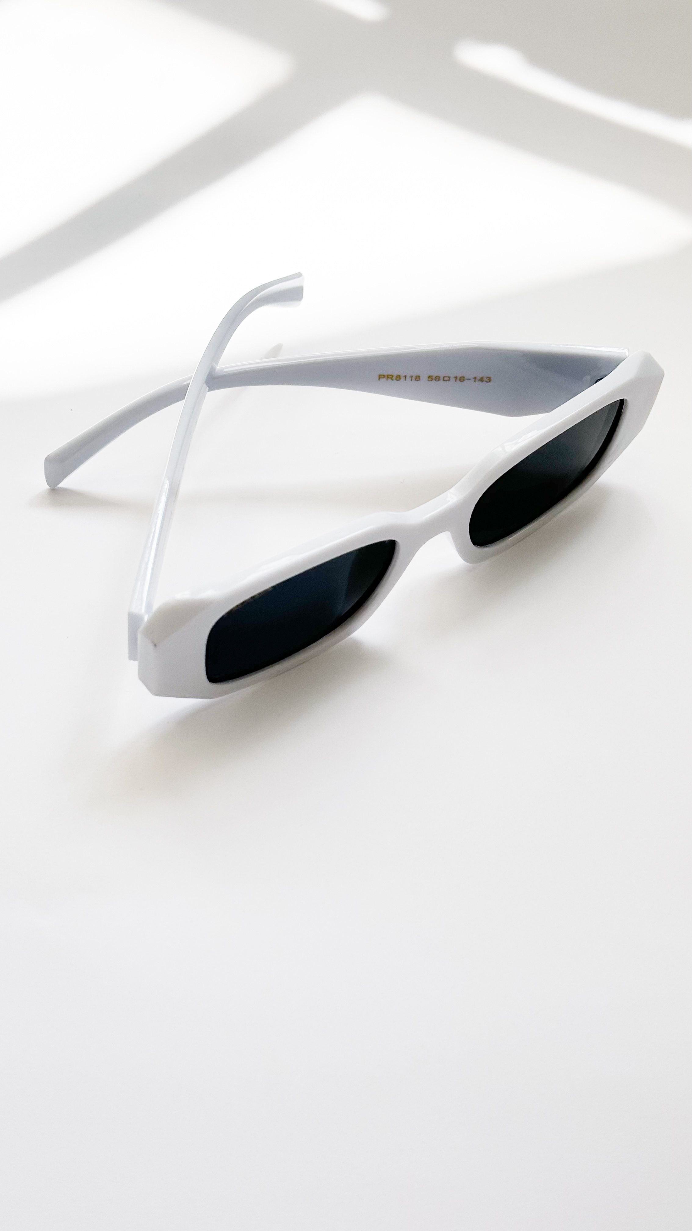 نمای دیگر از عینک پرادا