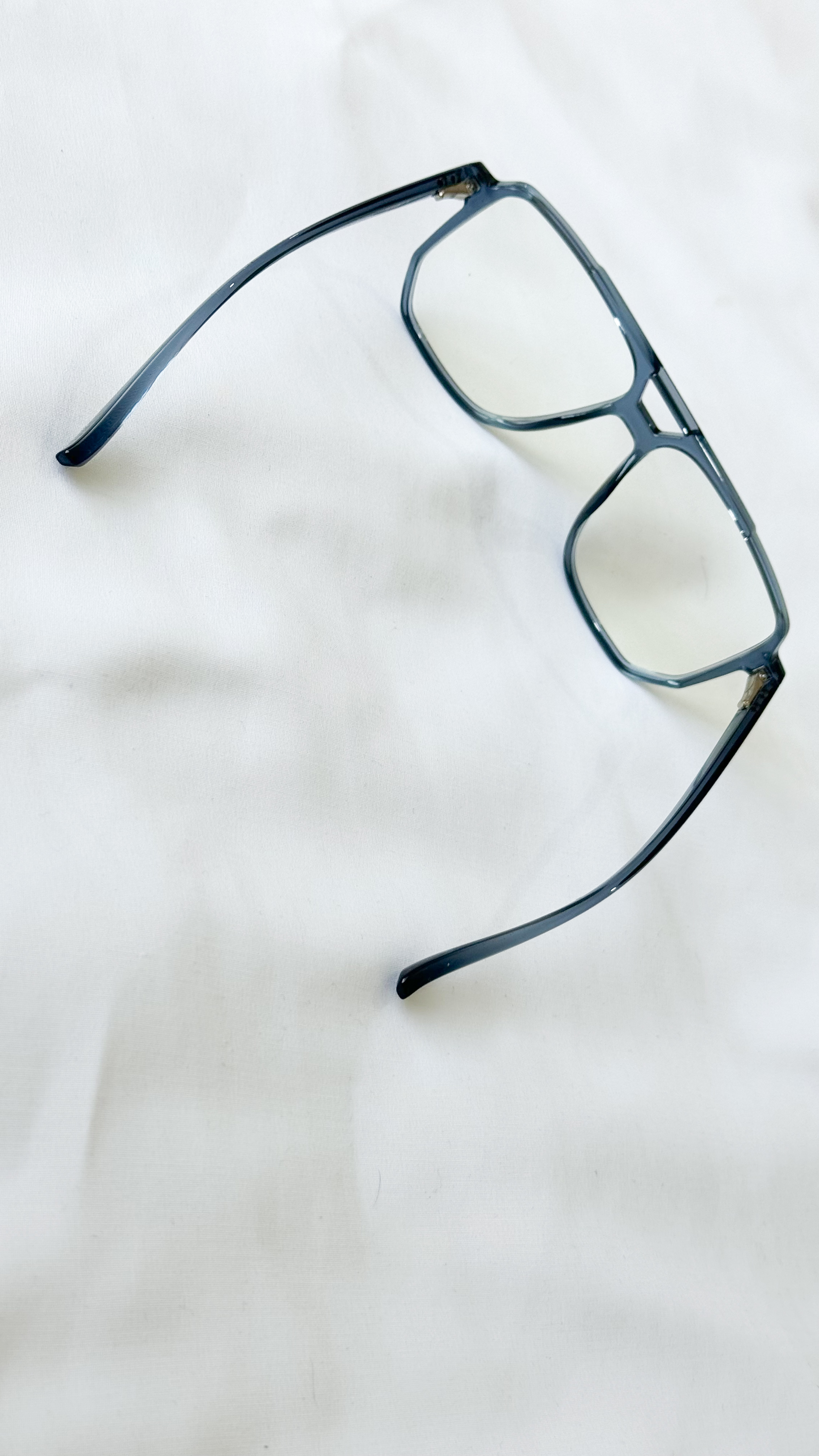 نمای دیگر از عینک بلوکات