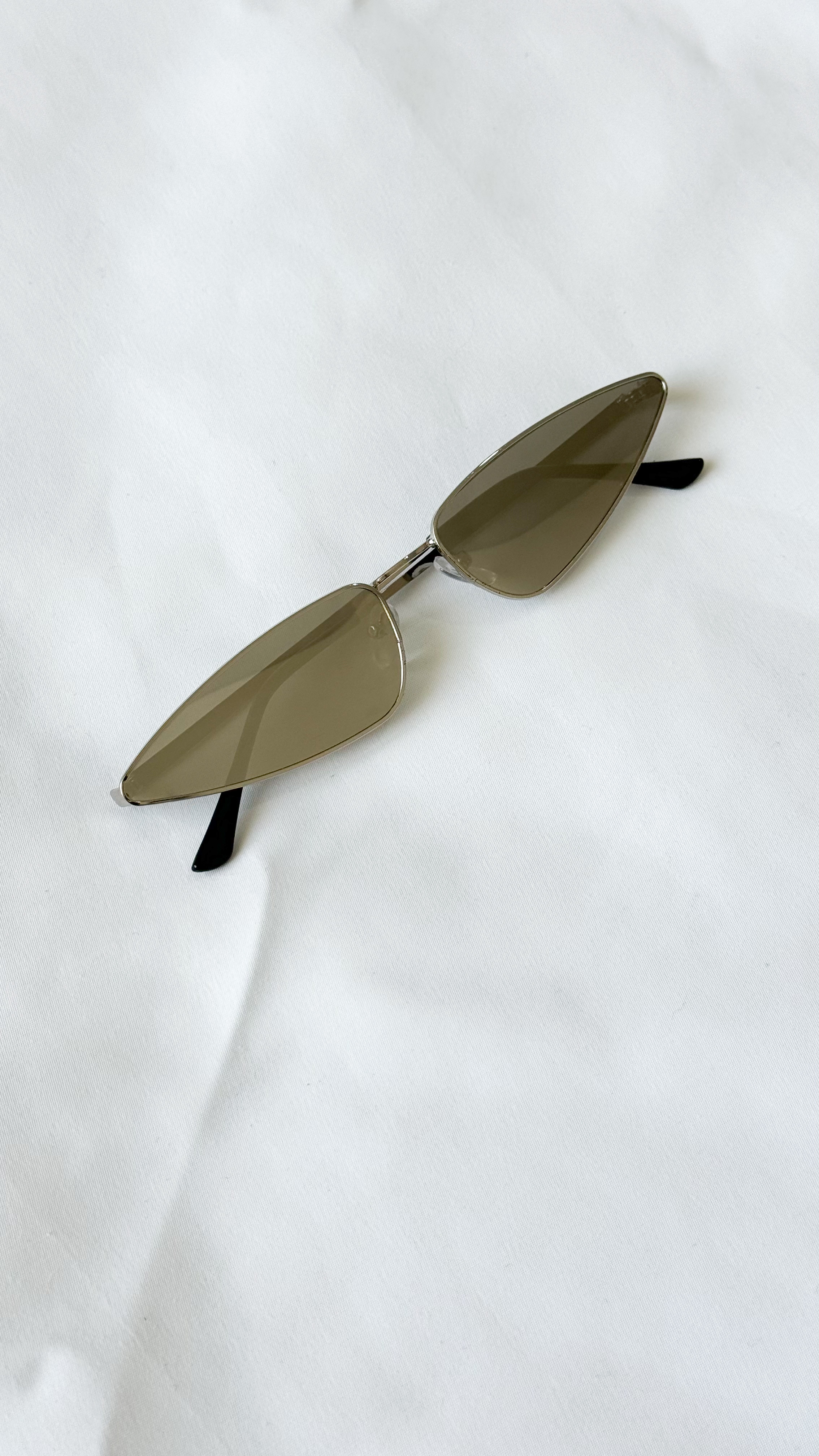 عینک آینه ای