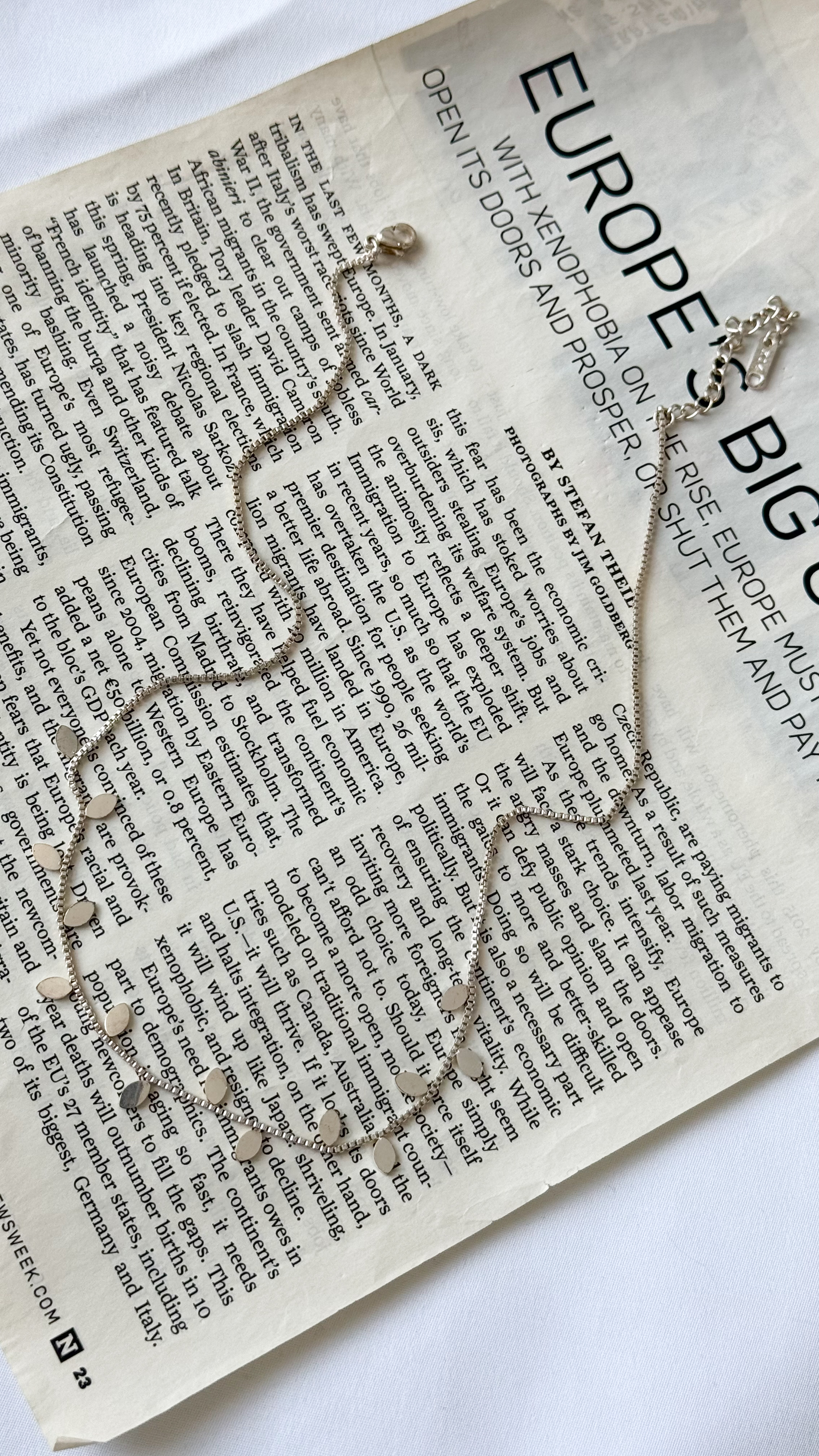 نمای دیگر از گردنبند خوشه ای