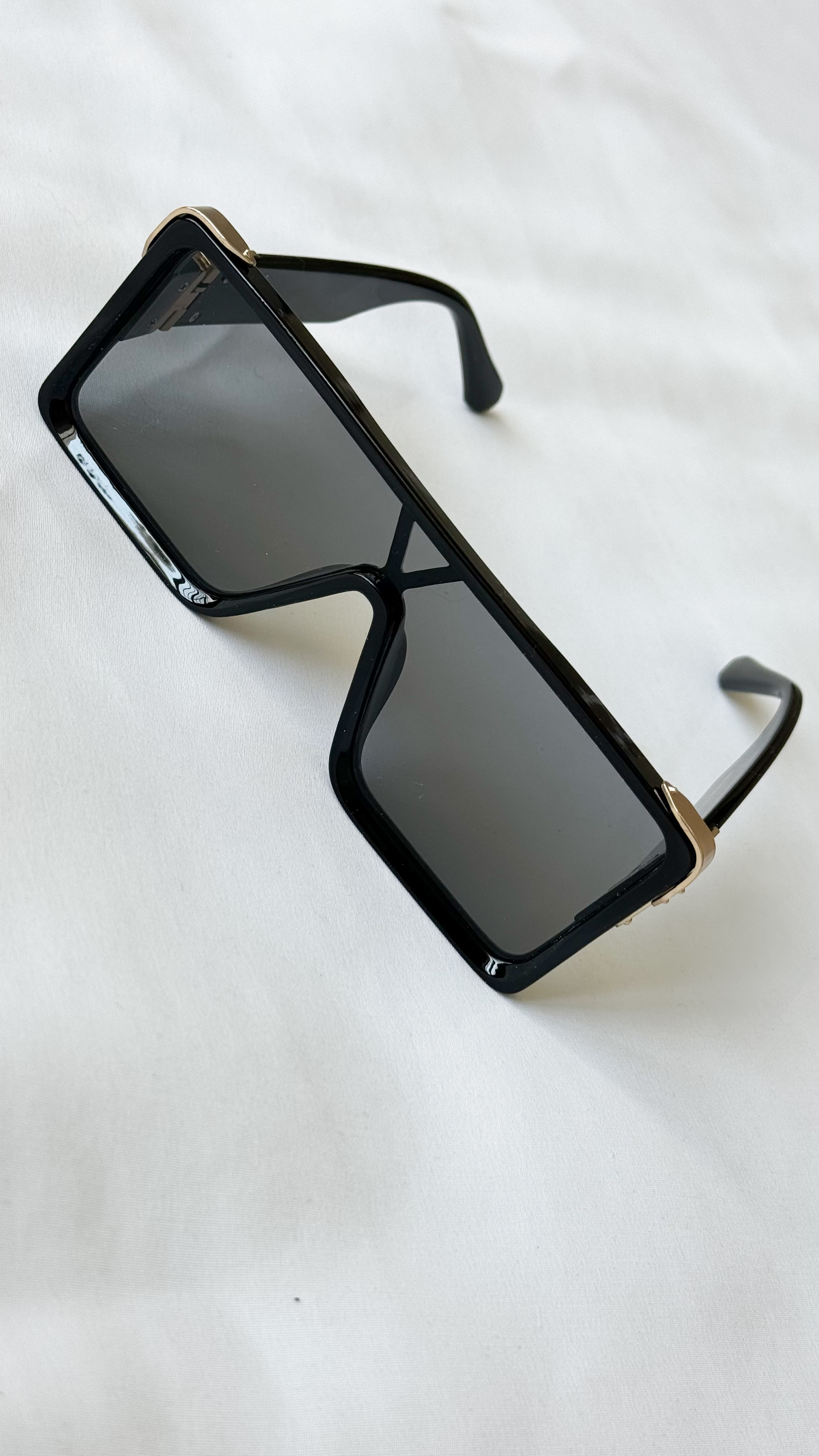 نمای دیگر از عینک اسکی