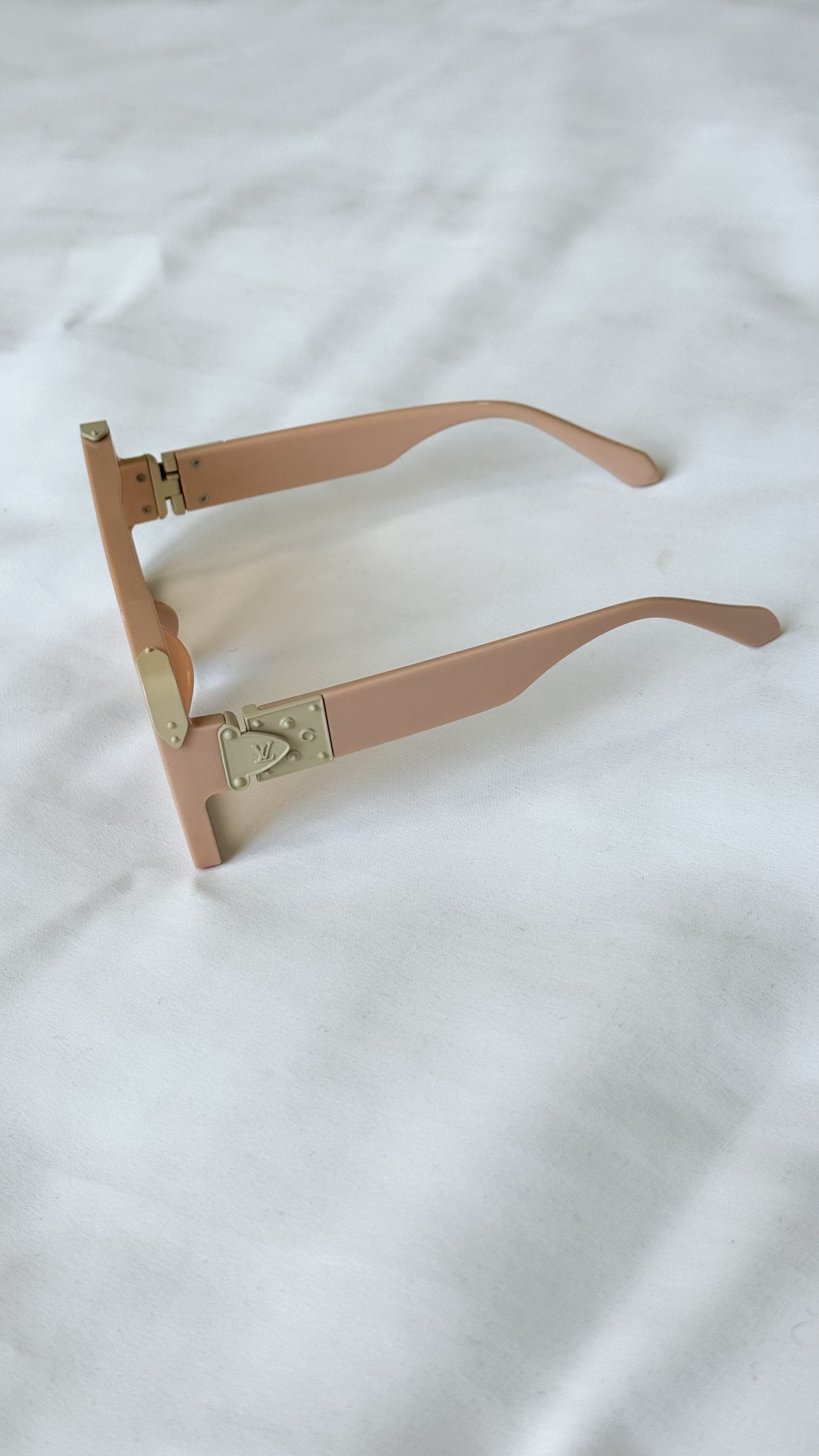 نمای دیگر از عینک اسکی