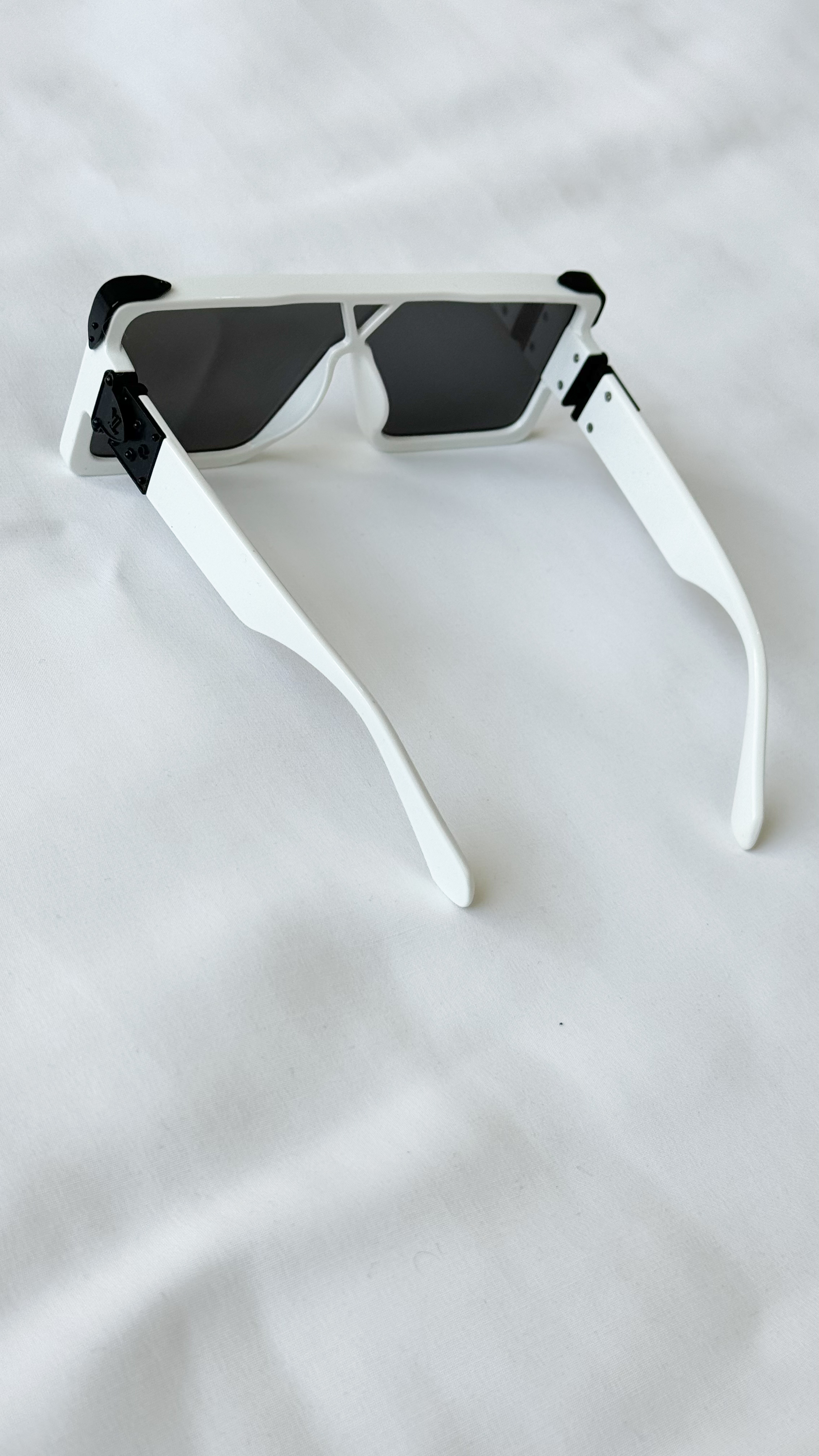 نمای دیگر از عینک اسکی