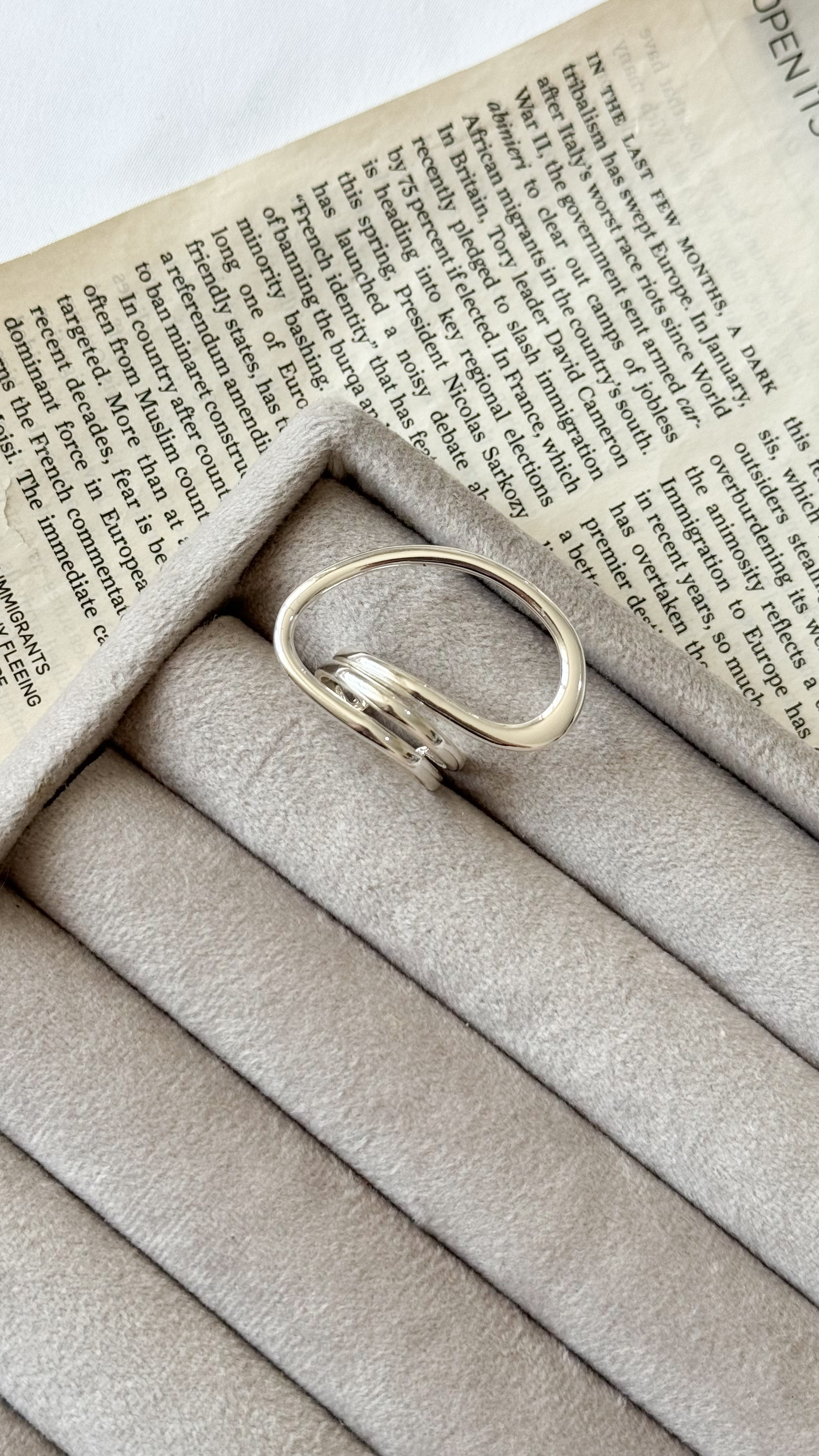 نمای دیگر از انگشتر های طرح امضا