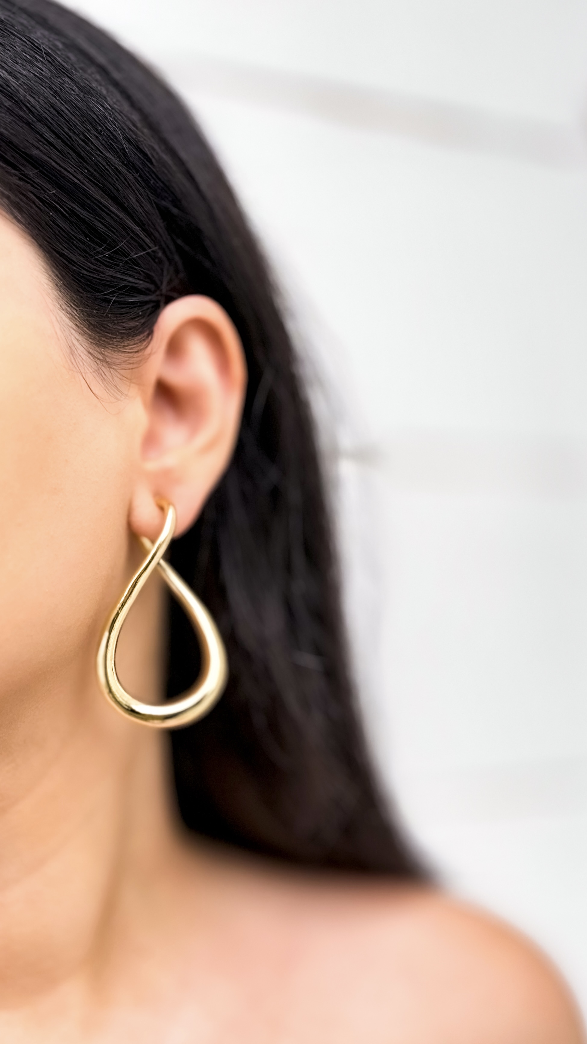 نمای دیگر از گوشواره پیچ