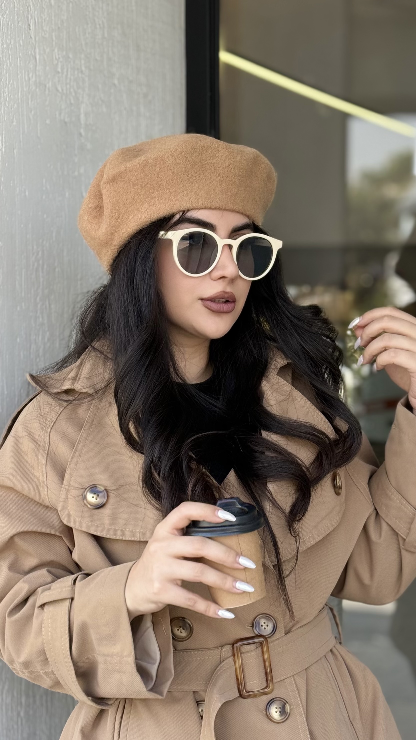 نمای دیگر از عینک زنانه فریم گرد رنگی