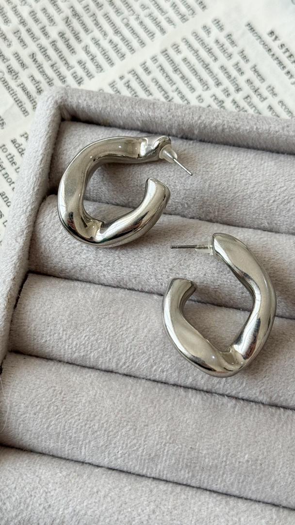 نمای دیگر از گوشواره های سیلور